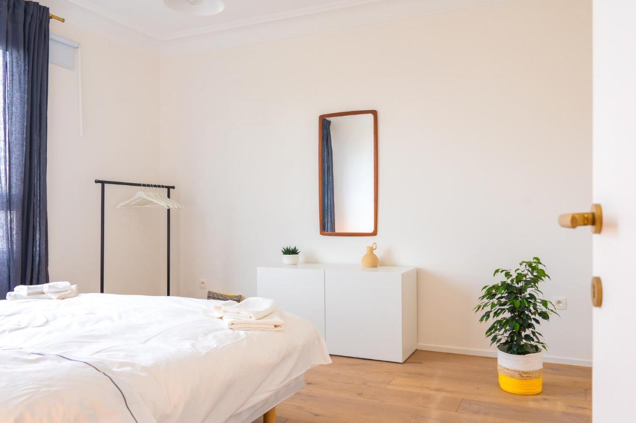 Stylish And Spacious Center Appartamento